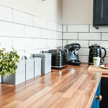 Beautiful Character 3 Bed City Centre Apartment Bath Ngoại thất bức ảnh