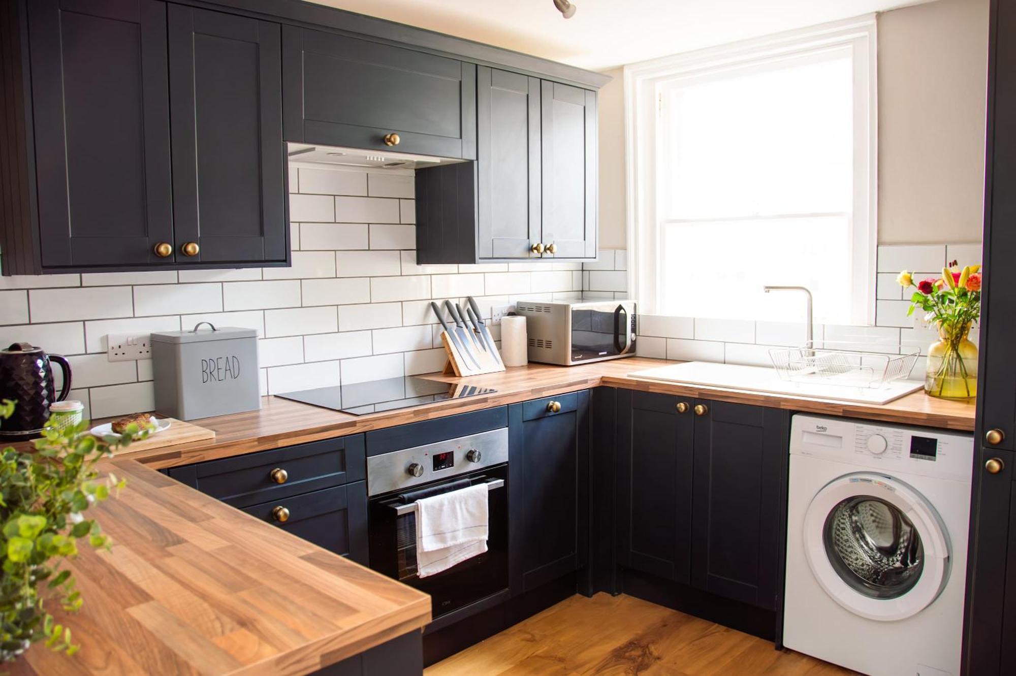 Beautiful Character 3 Bed City Centre Apartment Bath Ngoại thất bức ảnh