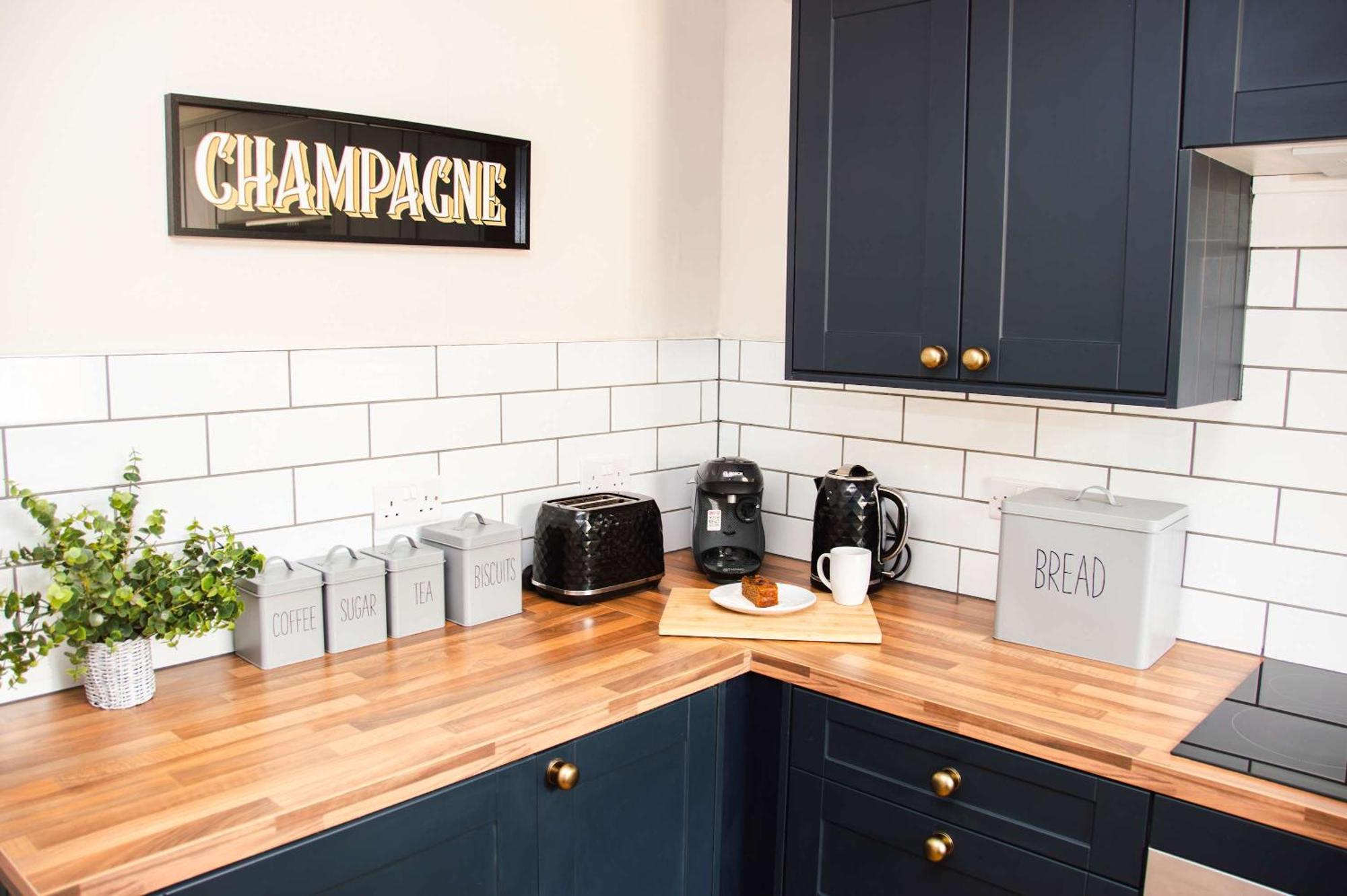 Beautiful Character 3 Bed City Centre Apartment Bath Ngoại thất bức ảnh