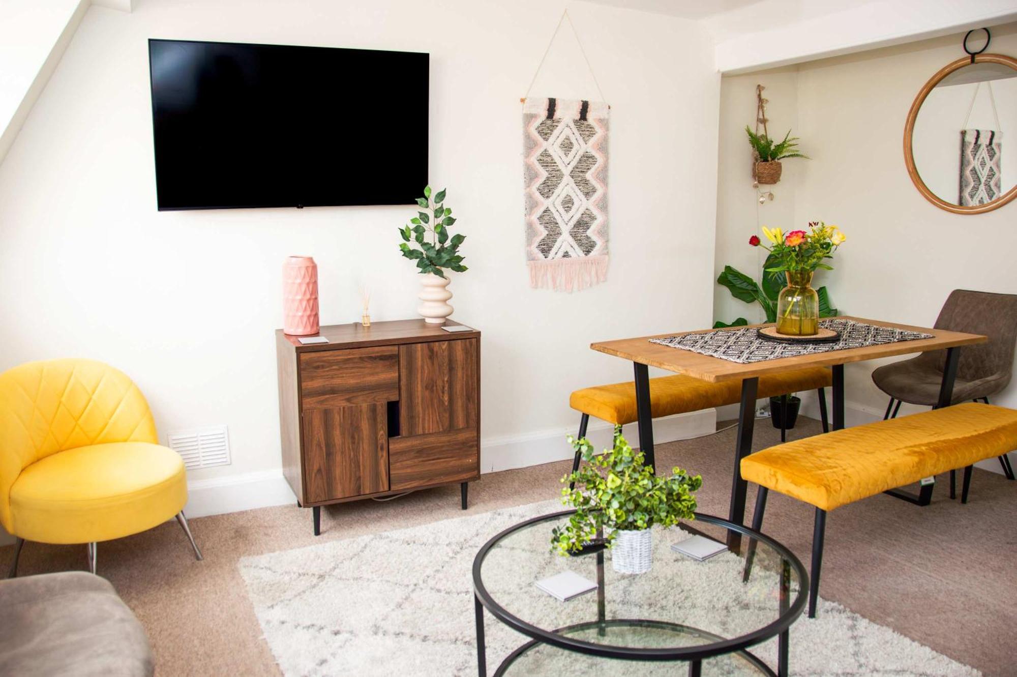 Beautiful Character 3 Bed City Centre Apartment Bath Ngoại thất bức ảnh